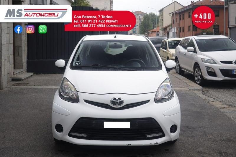 Toyota Aygo Toyota Aygo 1.0 VVT-i Active Connect 50KW ANNO 2013
