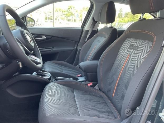 FIAT Tipo Hatchback My22 1.5 Hybrid130cv Dc N67265