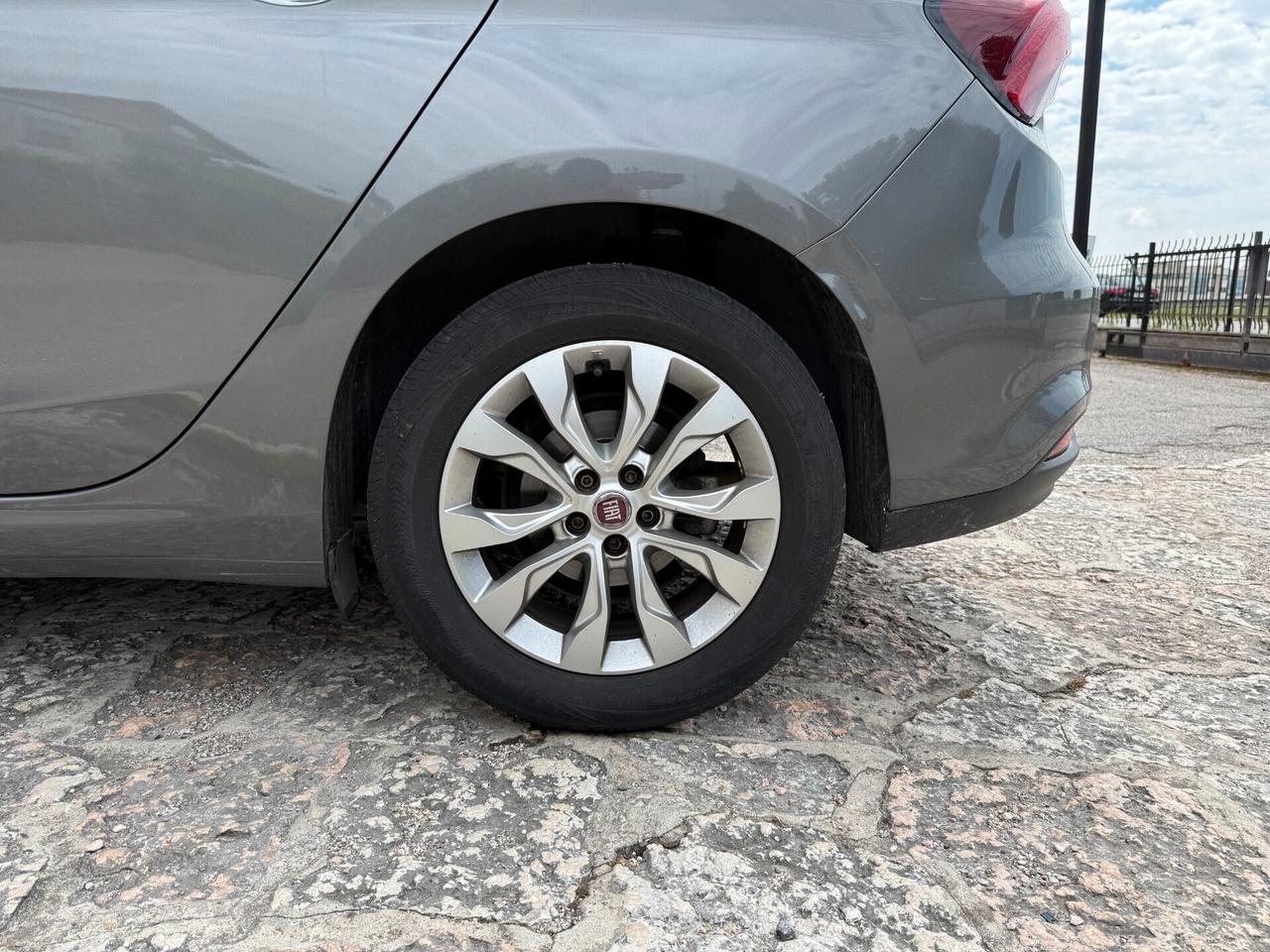 Fiat Tipo 1.6 Mjt S&S 5 porte Lounge