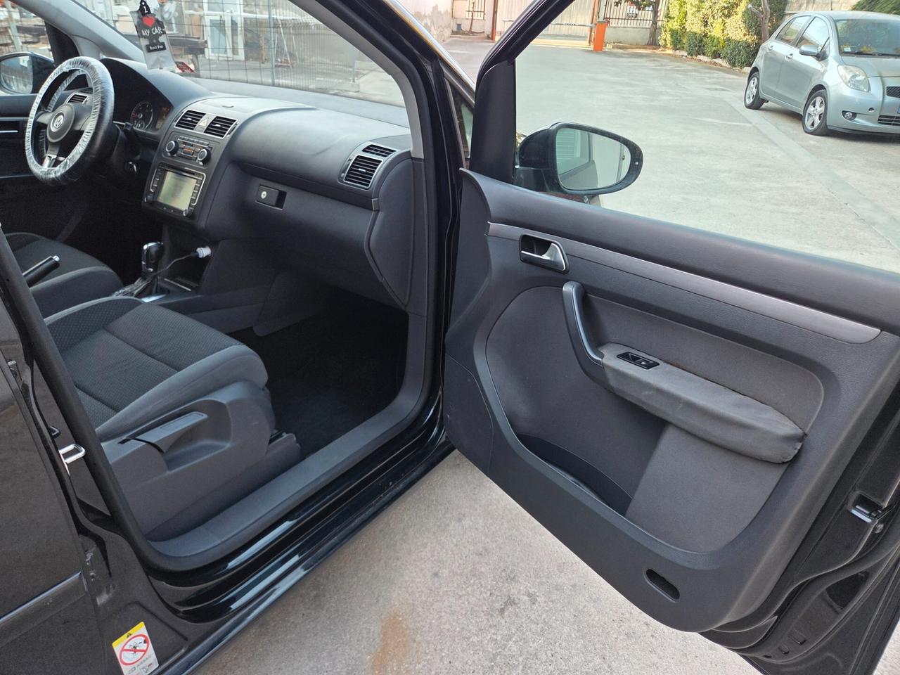 Volkswagen Touran 1.6 TDI 105cv DSG Highline