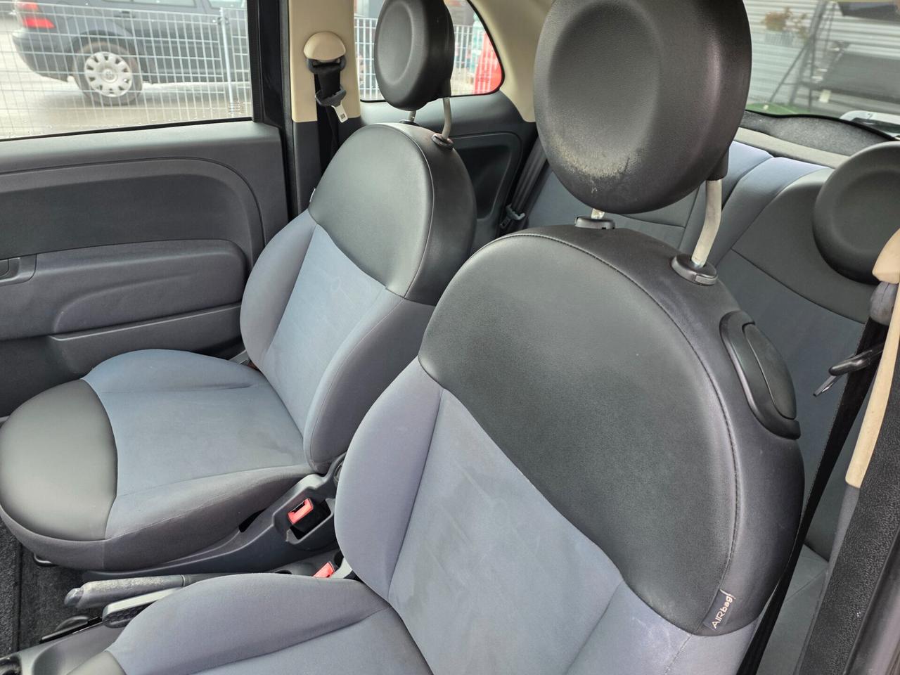 Fiat 500 1.2 Lounge Mat black