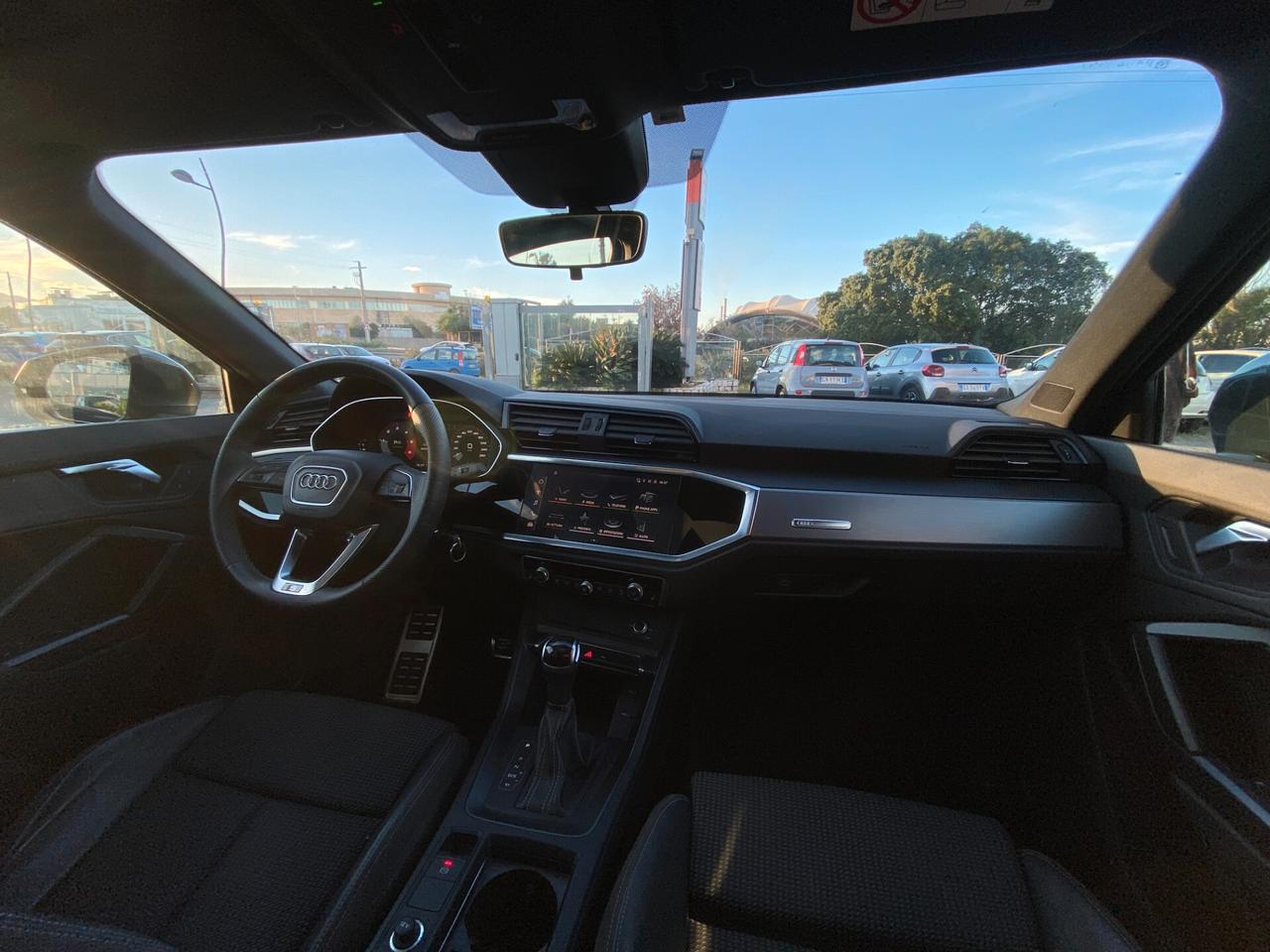 Audi Q3 Sportback 35 2.0 tdi S line s-tronic