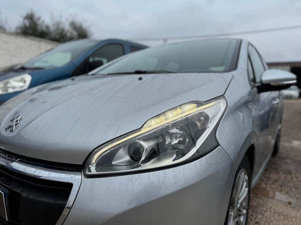 Peugeot 208 BlueHDi 75 5 porte Allure