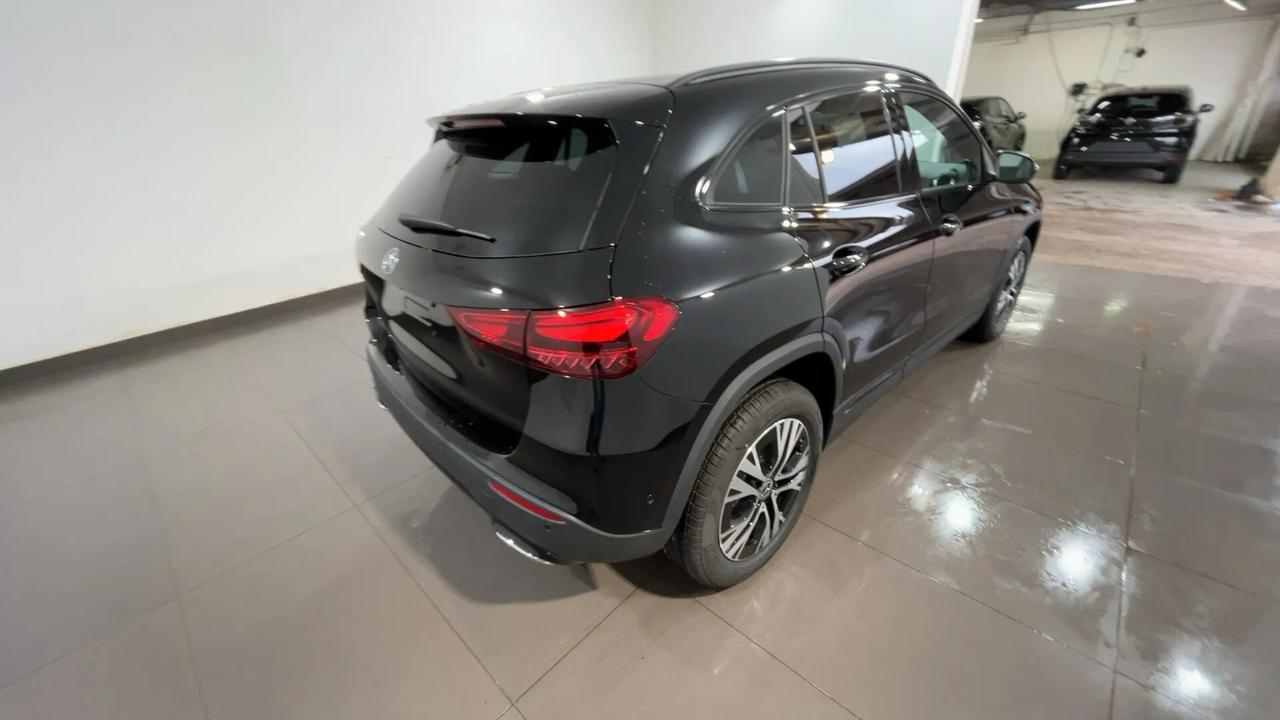 Mercedes-benz A 200 d Automatic Advanced