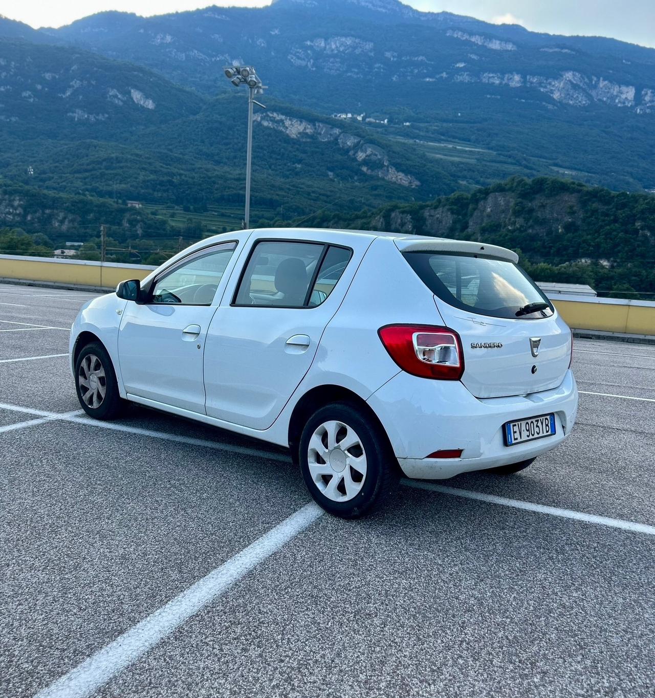 Dacia Sandero 1.2 Neopatentati SOLO 91.000km