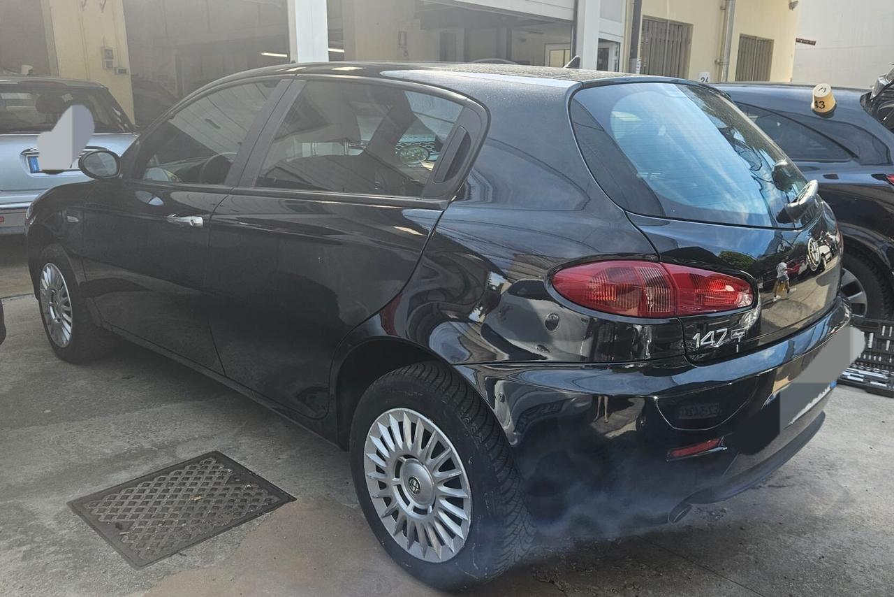 Alfa Romeo 147 1.6 16V TS 5 porte Black Line