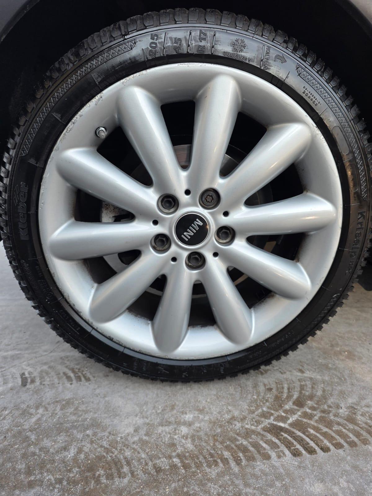 Mini 1.5 Cooper D 5 porte cambio automatico garanzia 12 mesi!!!