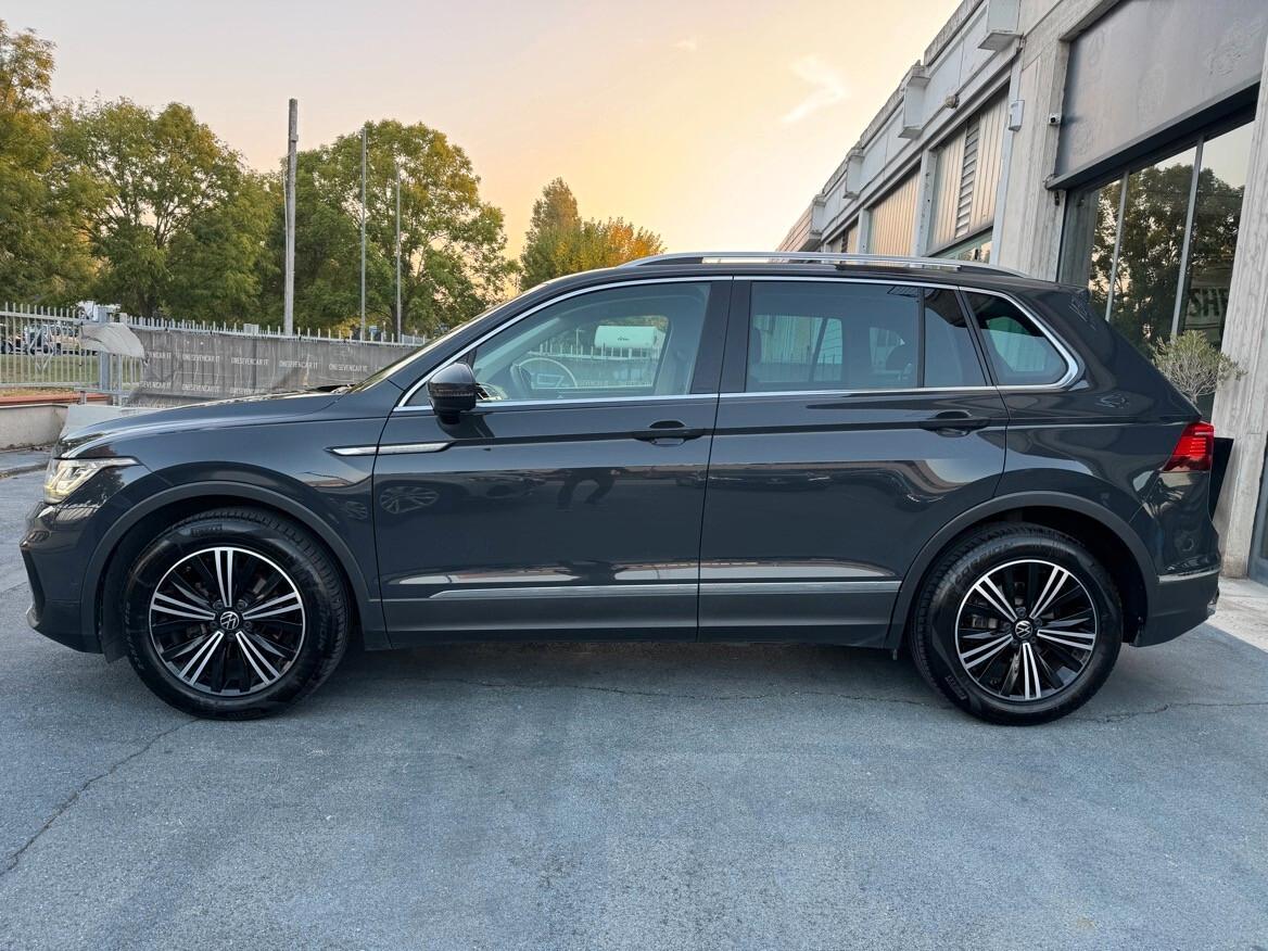 Volkswagen Tiguan 2.0 TDI 150 CV SCR DSG Elegance
