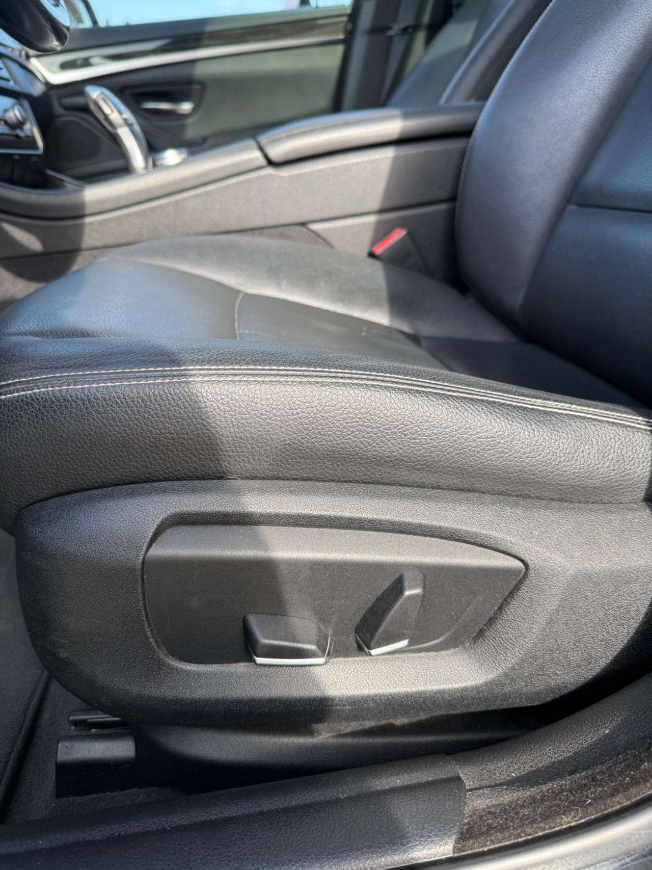 Bmw 520 520d xDrive Luxury