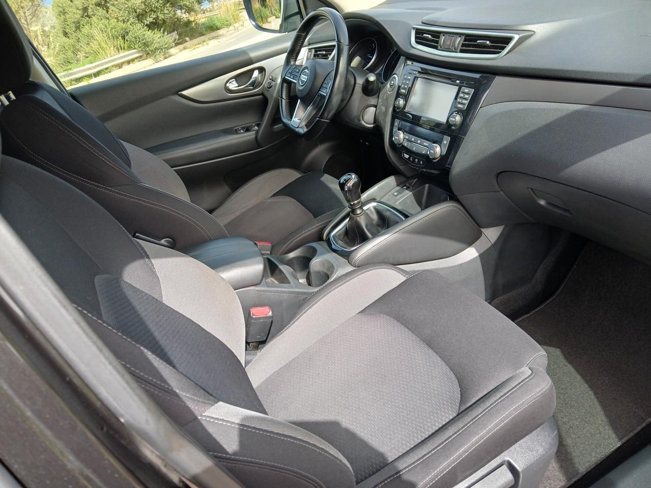 Nissan Qashqai 1.5 dCi N-Connecta