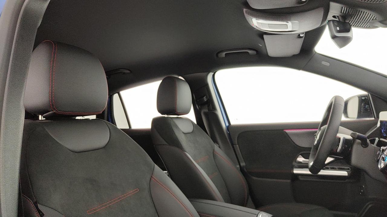 Mercedes-Benz EQA 300 AMG Line Advanced 4matic