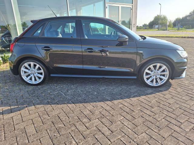 Audi A1 Sportback 1.0 tfsi ultra S-Line 95cv - Cerchi X 17 - Sedili riscaldabili - Sensori parcheggio - Pneumatici 4 stagioni