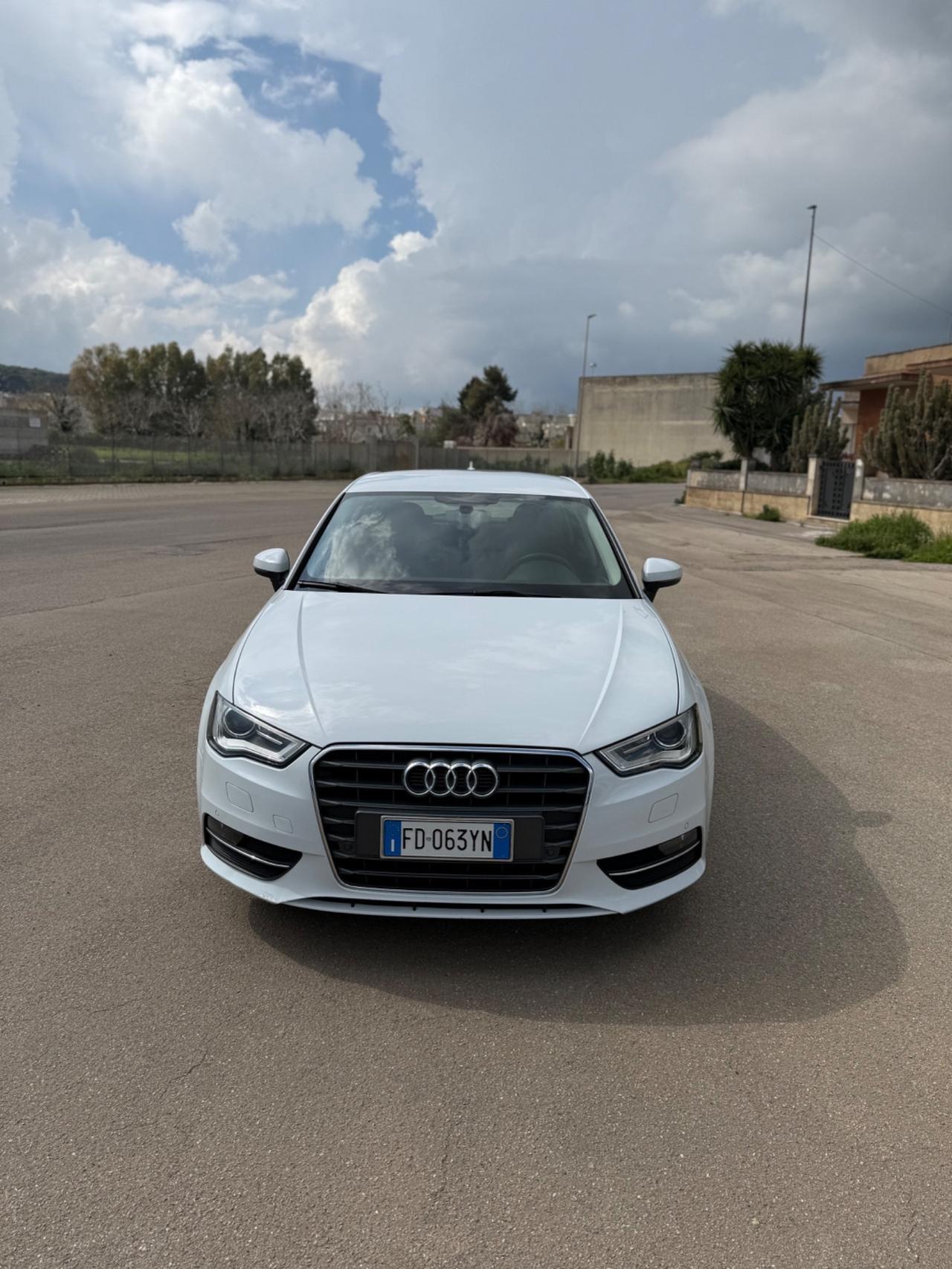 Audi A3 1.6 TDI clean diesel S tronic Ambition
