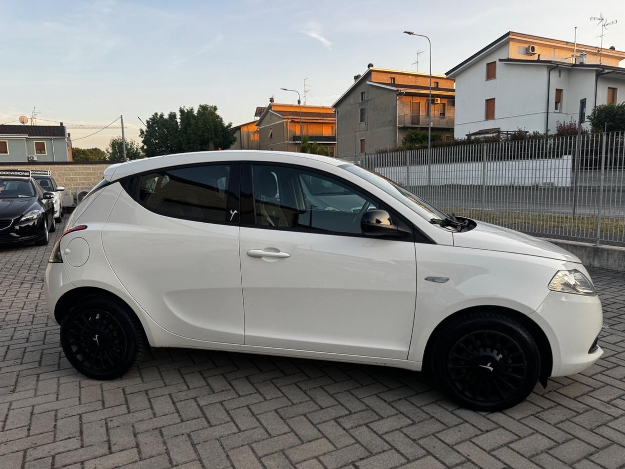 Lancia Ypsilon 1.2 69 CV 5 porte GPL Ecochic Gold