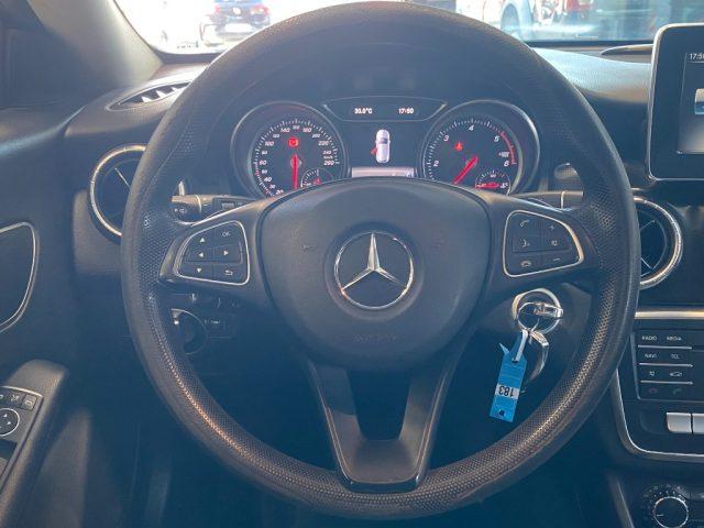 MERCEDES-BENZ CLA 180 d S.W. Automatic Business