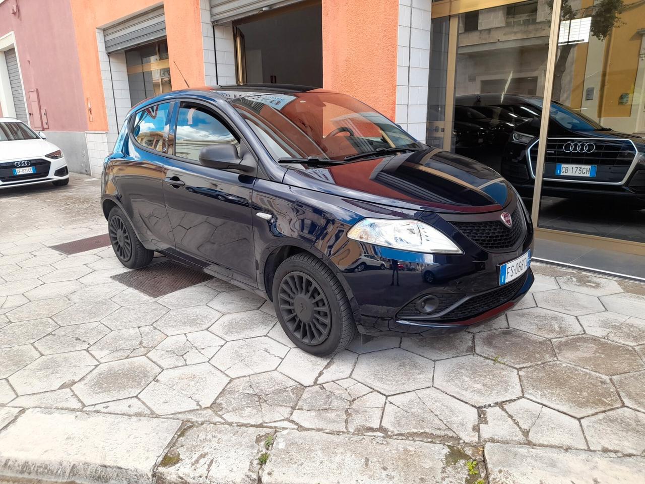 LANCIA YPSILON 1.2