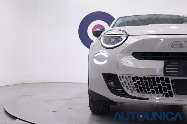 FIAT 600 HYBRID 100 CV DCT MHEV FARI LED