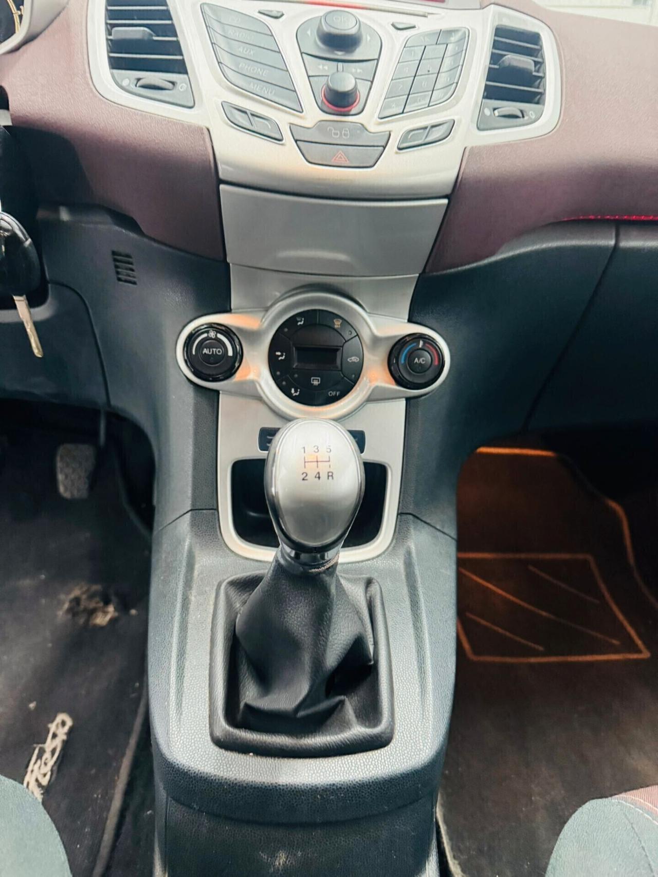 Ford Fiesta 1.2 82CV 3 porte Titanium