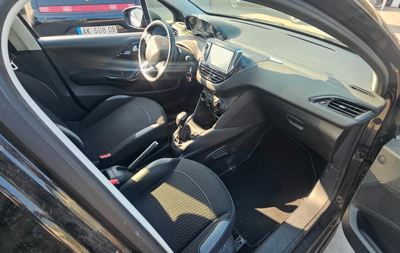 Peugeot 208 PureTech 82 5 porte Allure