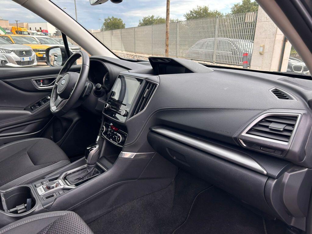 Subaru Forester 2.0 e-Boxer Lineartronic Style