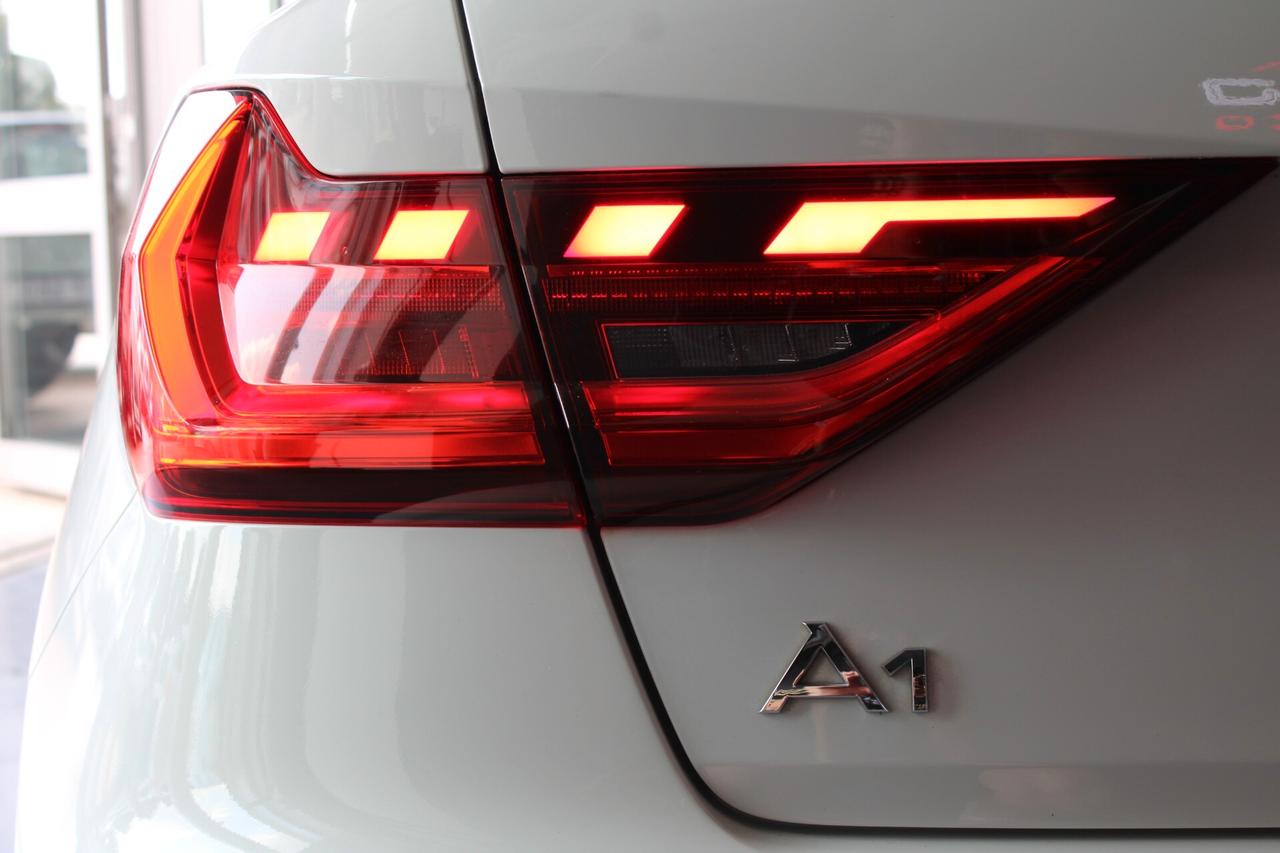Audi A1 SPB 25 TFSI Identity Black