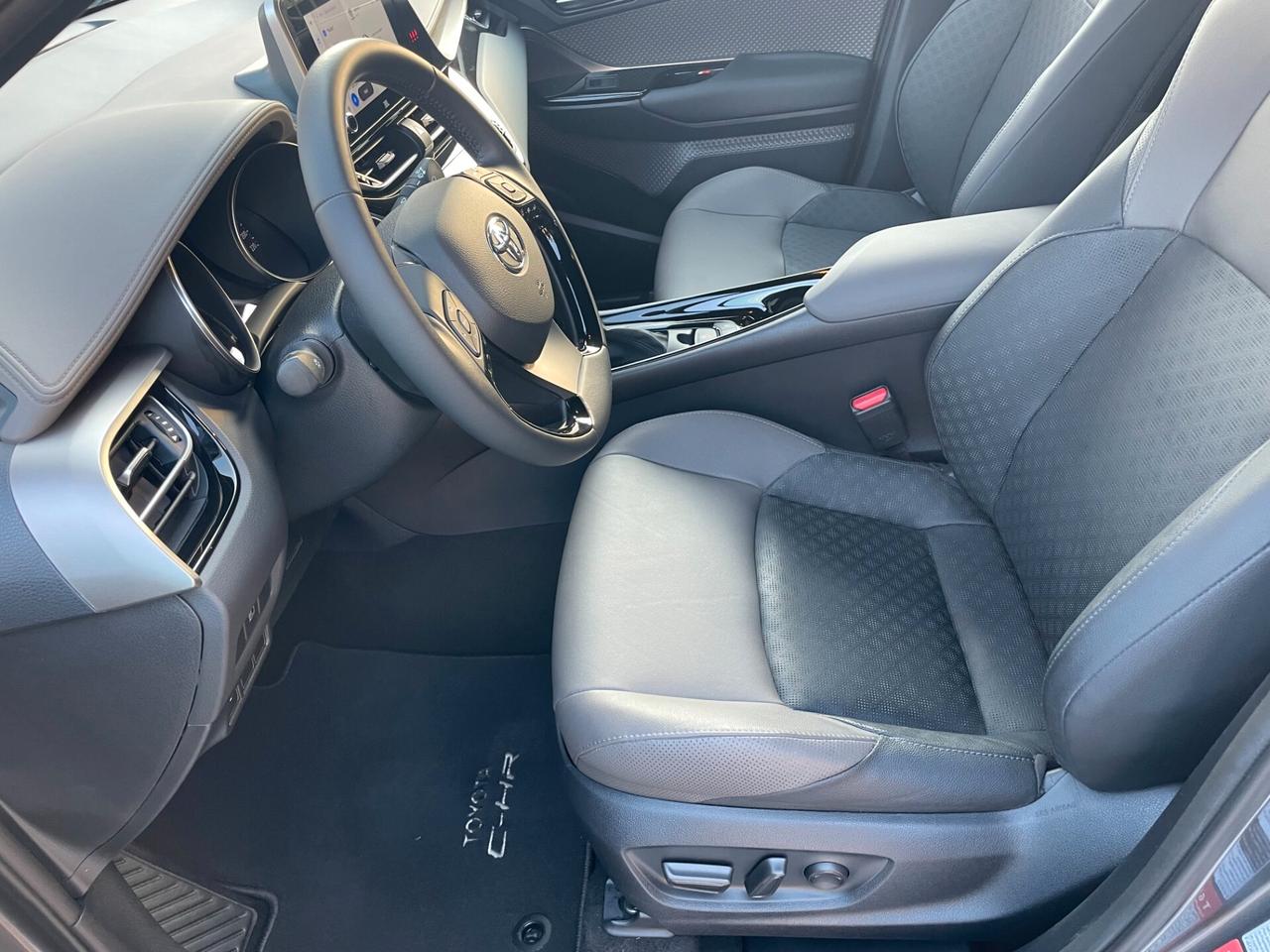 Toyota C-HR 2.0h luxury e-cvt SUPER FULL OPTIONAL