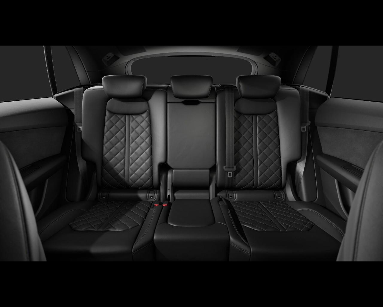 AUDI Audi Q8 SUV S line edition TDI quattro 210 kW tiptronic