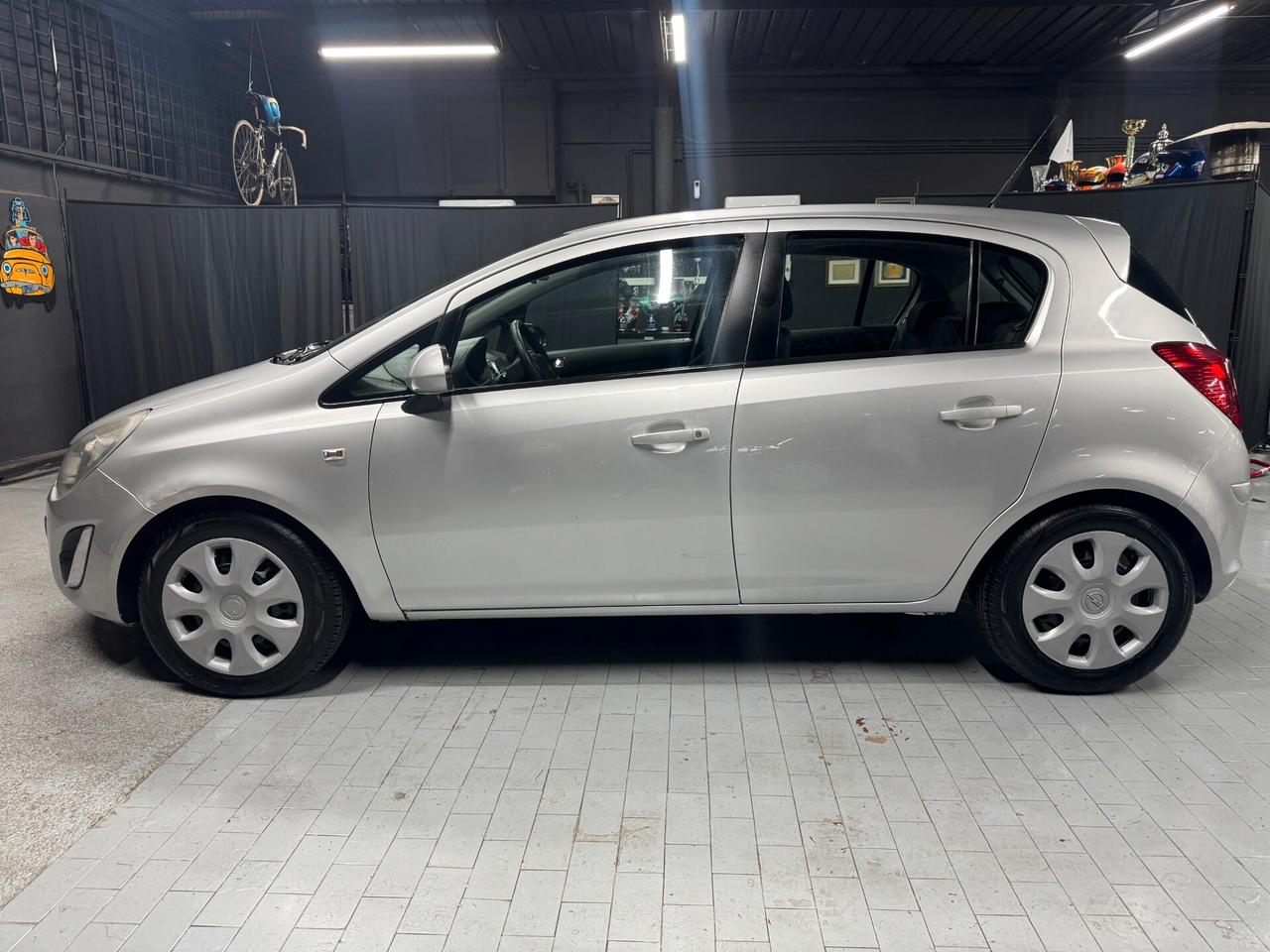 Opel Corsa 1.2 5 porte Elective Neopatentati