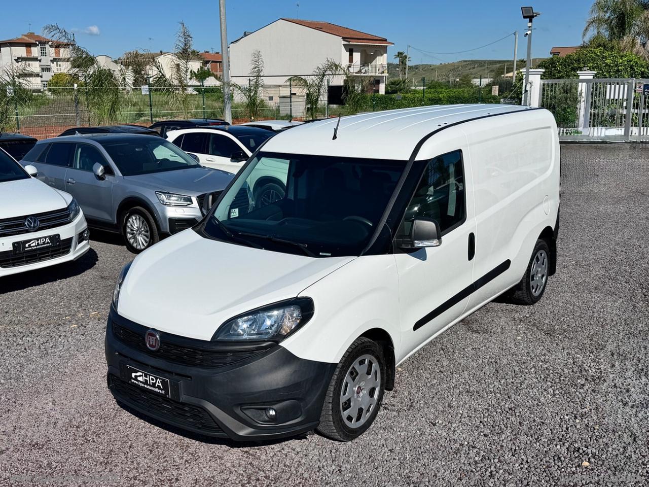 FIAT Doblò 1.6 MJT 120CV MAXI 3 POSTI NAVI RETROCAMERA CLIMA AUTOMATICO