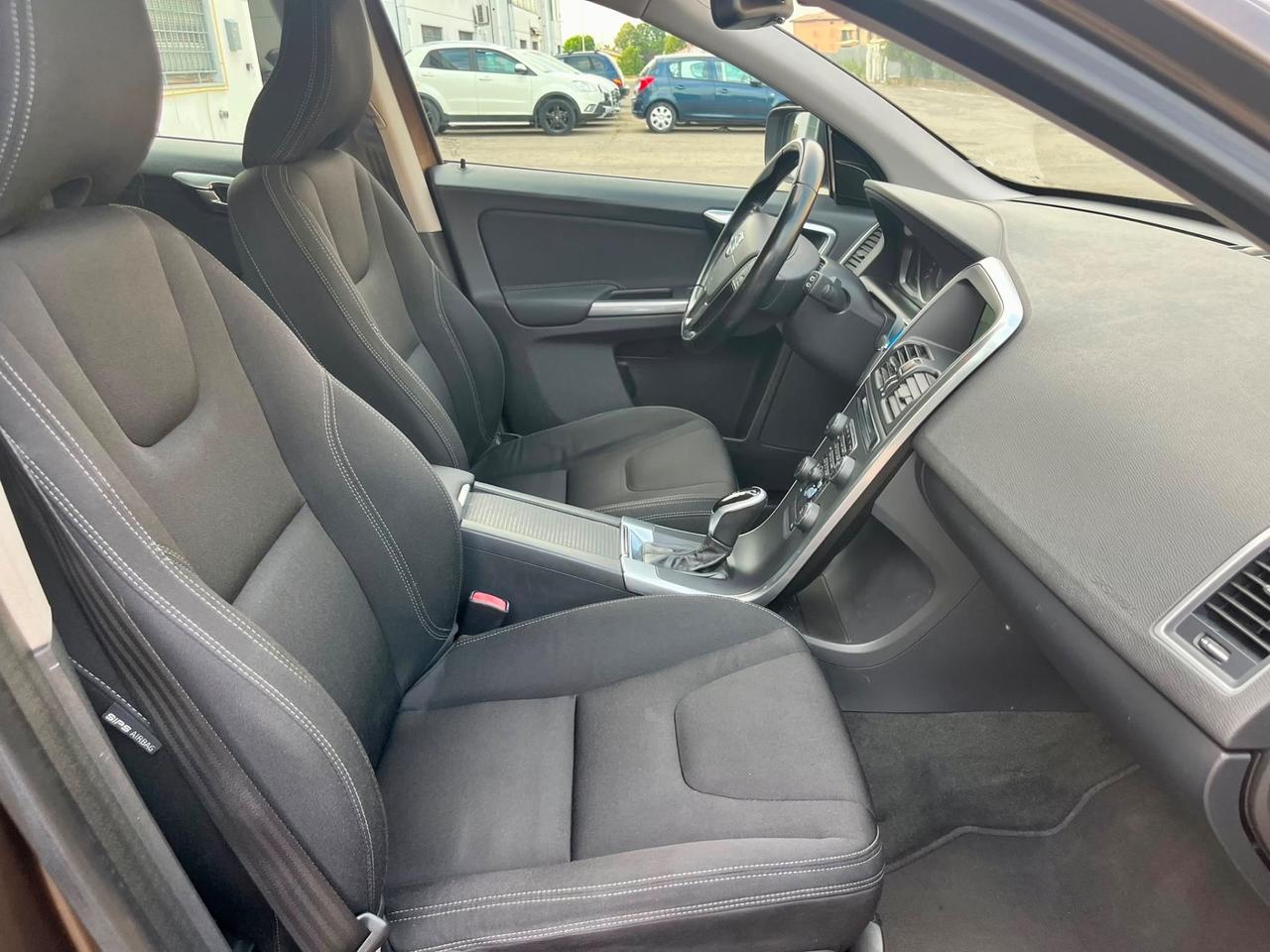Volvo XC60 2.0d 2014 147.000km autocarro N1 perfetta