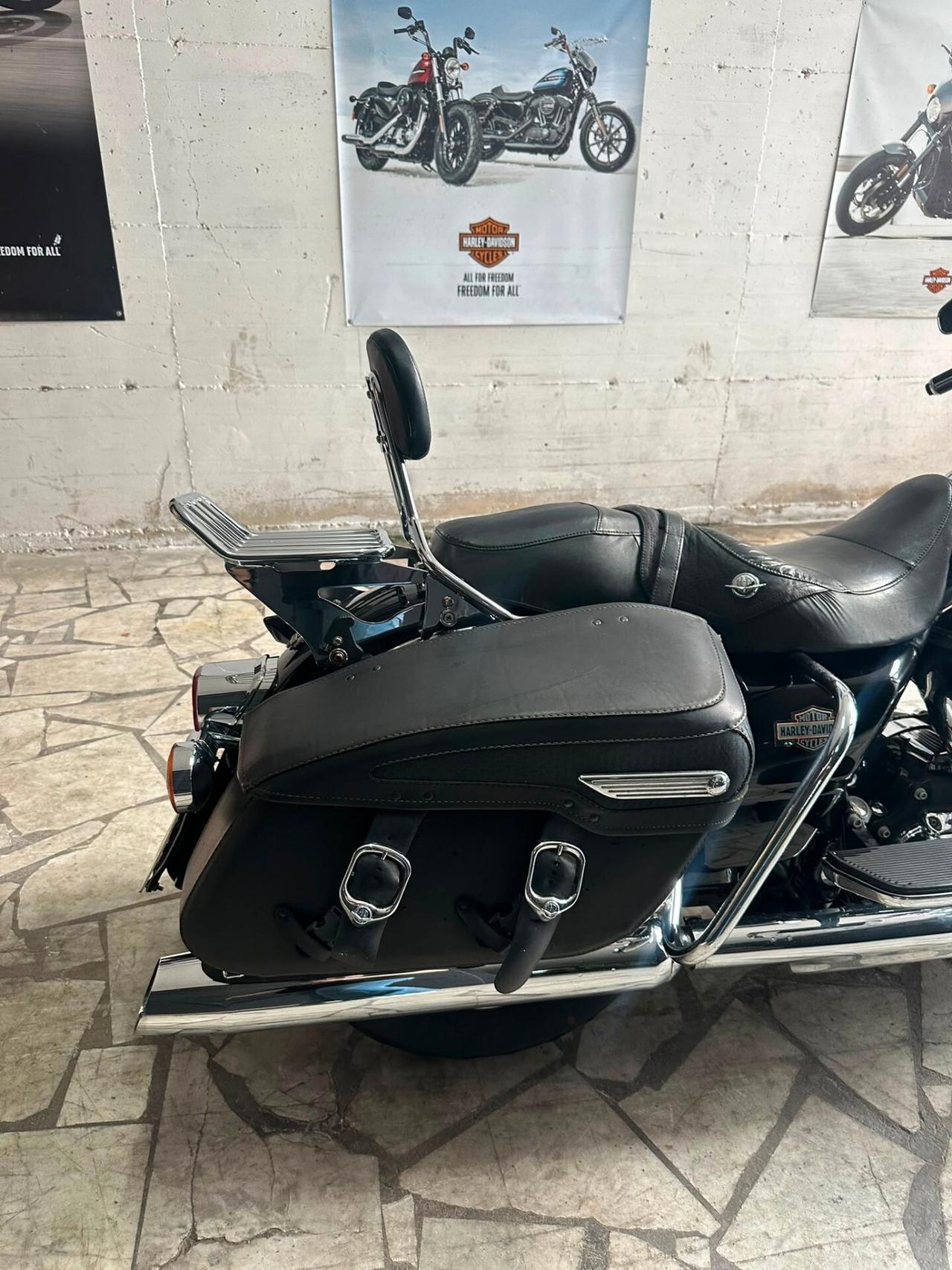 Harley-davidson FLHR Road King 1584