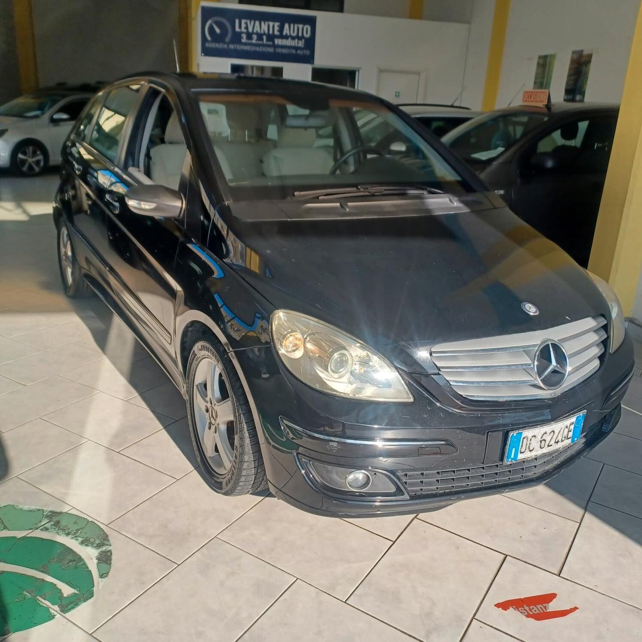 136.428 km CLASSE B 180 PERFETTA 1 2MESI GARANZIA