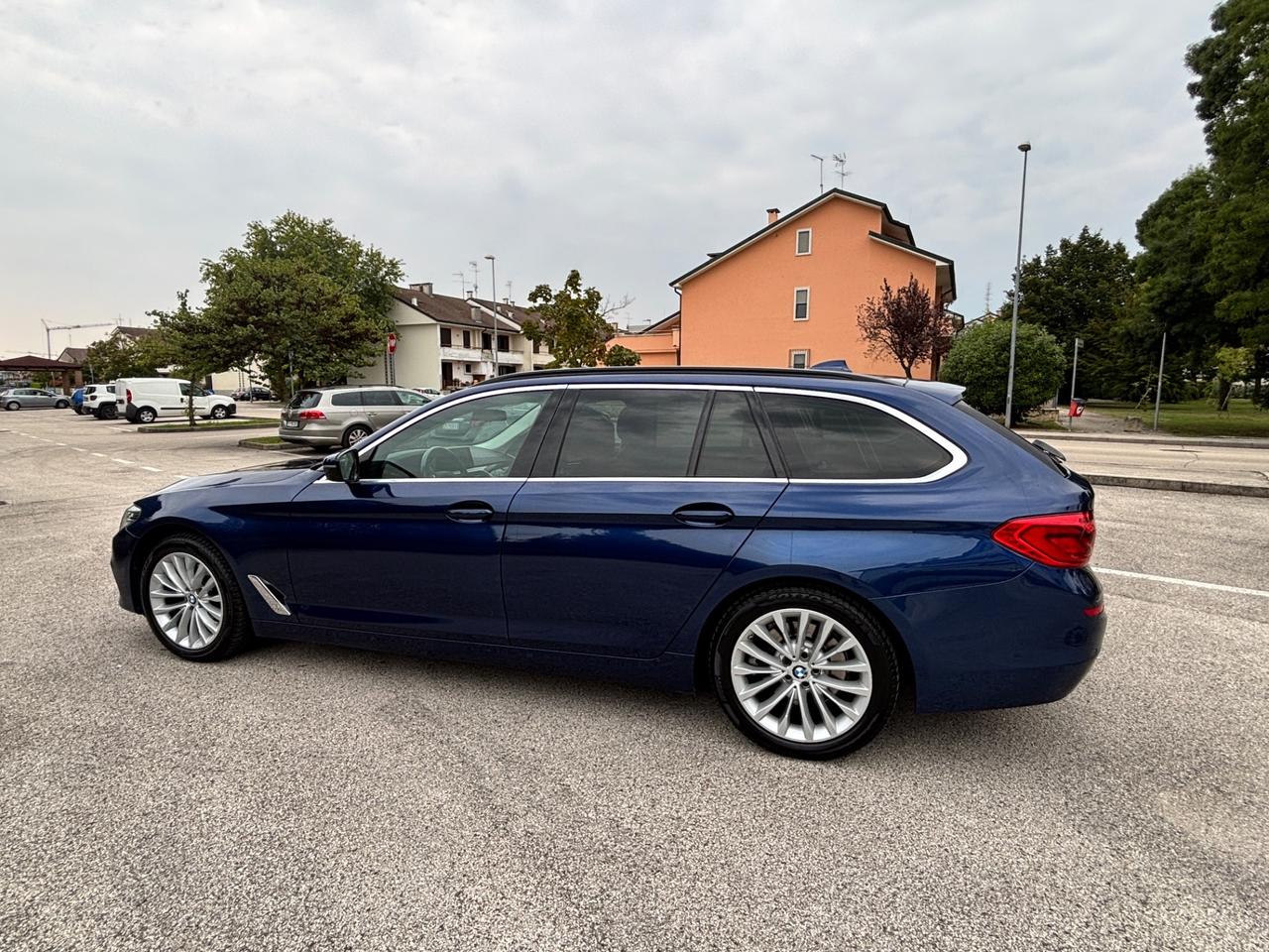 Bmw 520 520d xDrive Luxury