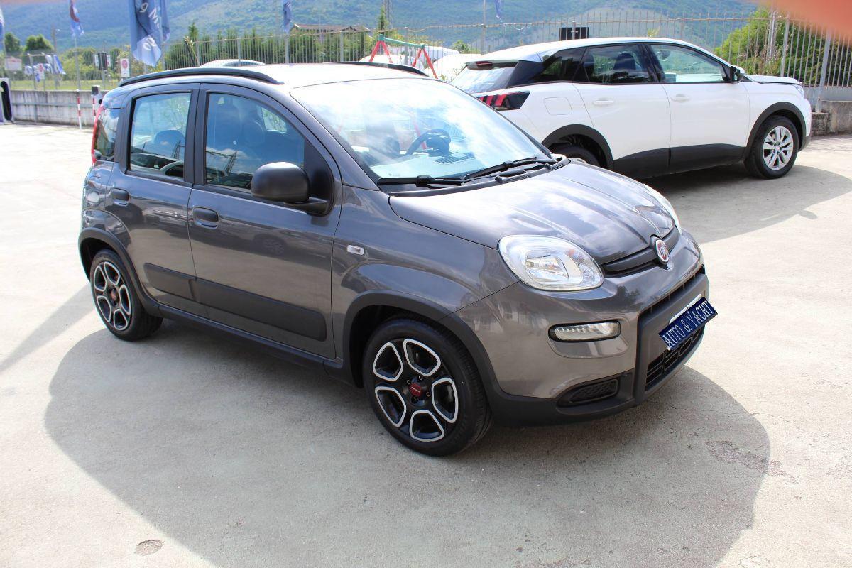 FIAT - Panda - 1.0 FireFly S&S Hybrid City Cross
