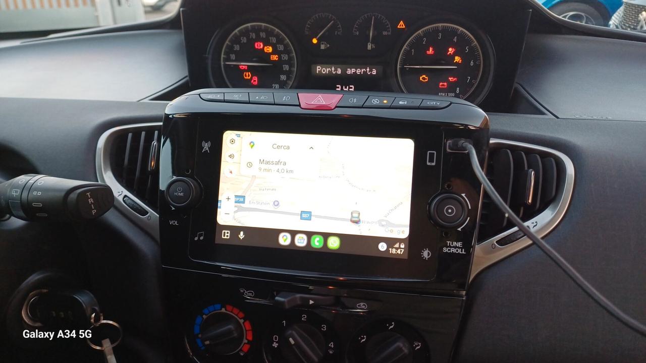 Lancia Ypsilon 1.0 FireFly 5 porte S&S Hybrid Gold Plus