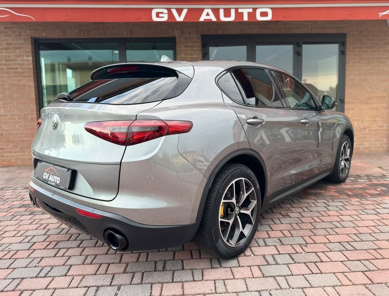 Alfa Romeo Stelvio Q4
