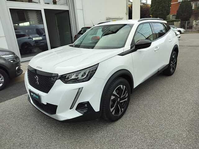 Peugeot 2008 PureTech 130 S&S Allure Pack