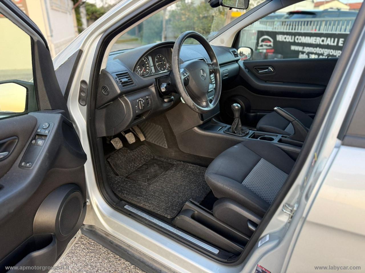 MERCEDES-BENZ A 150 Classic