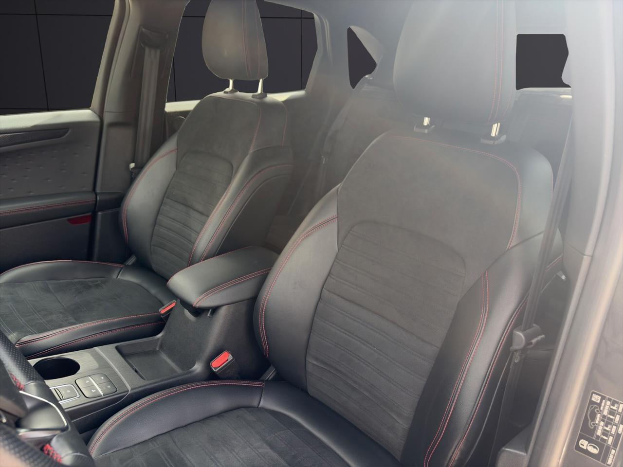 Ford Kuga 1.5 TDCi 120 cv ST-LINE - FULL OPTIONAL-MEMORY