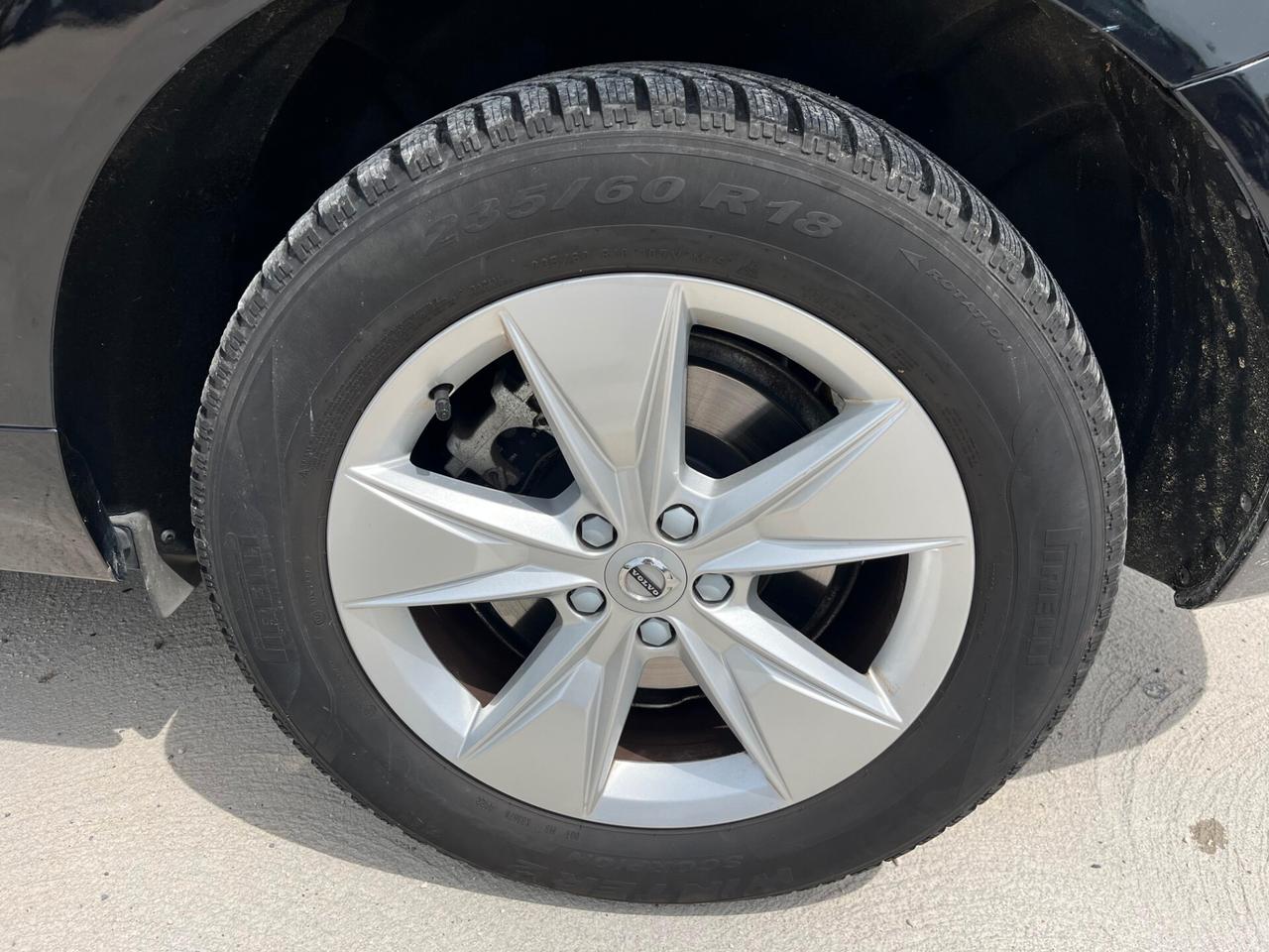 Volvo XC 60 B4 automatico Essential - Unico proprietario - 60.782 km