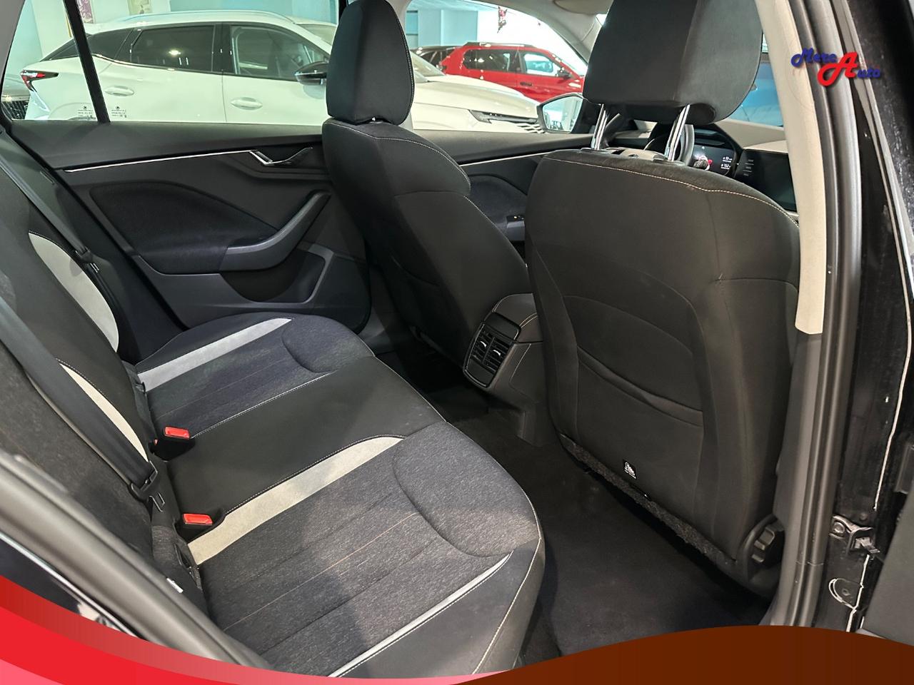 SKODA Kamiq 1.0 TSI 110 CV Black Dots