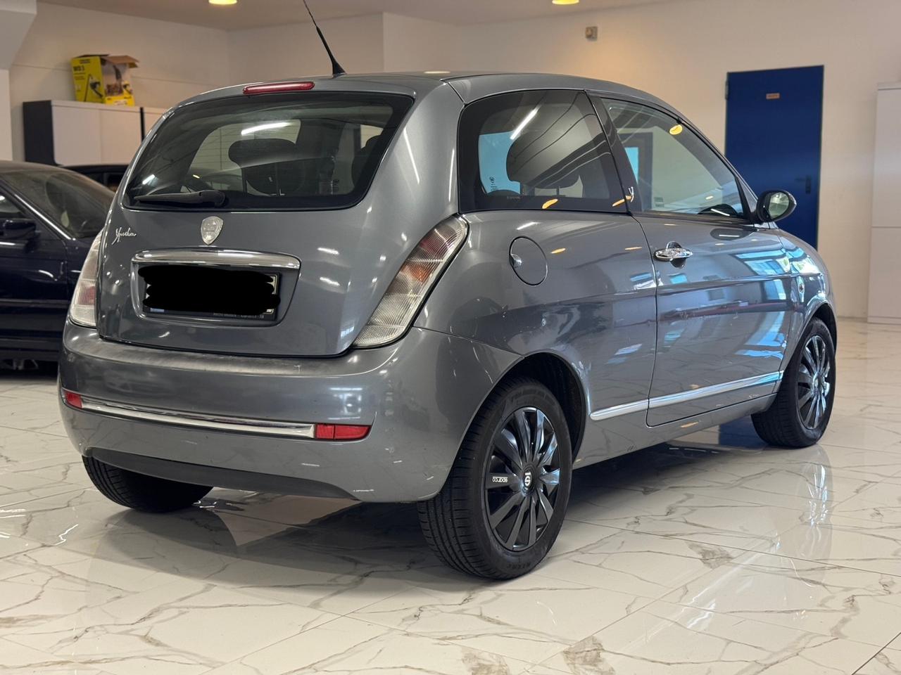 Lancia Ypsilon 1.2 Neopatentati