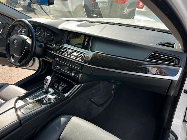 BMW 520 Touring xdrive Luxury 190cv "TAGLIANDI CERTIFICATI BMW"