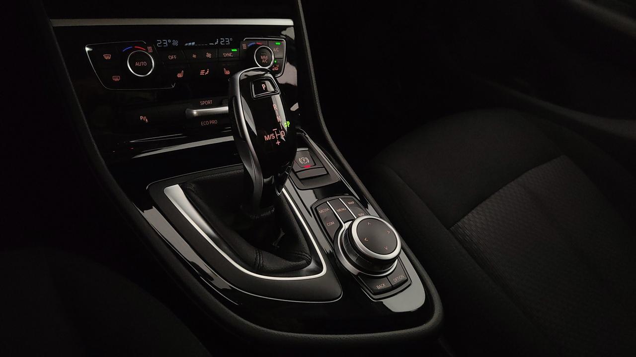 BMW 218i Active Tourer Advantag