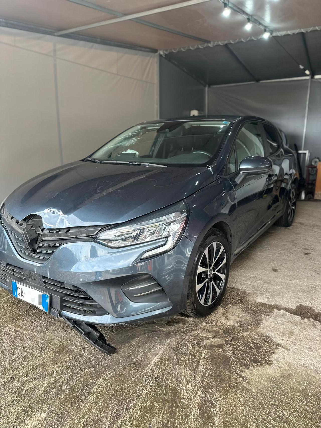 Renault Clio TCe 100 CV 5 porte Edition One sinistrata incidentata