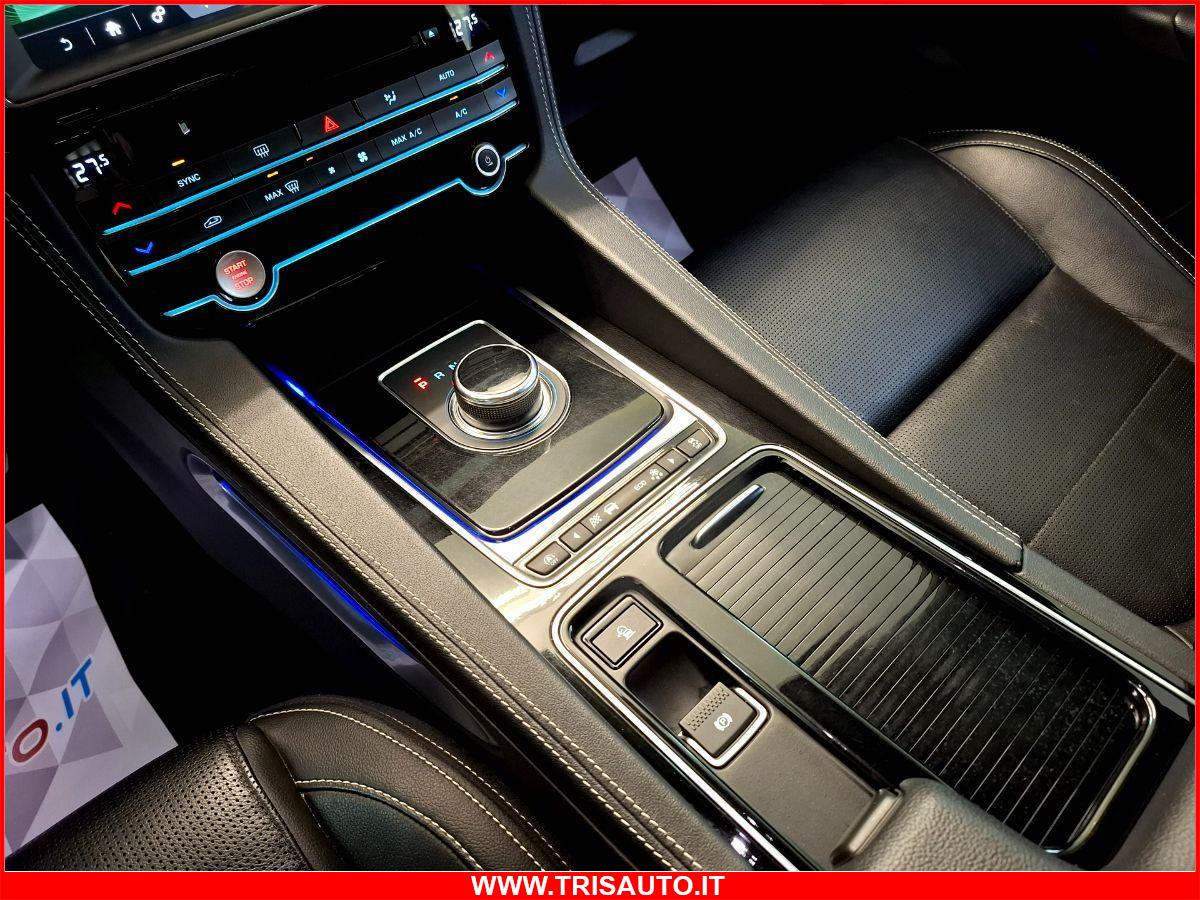 JAGUAR F-Pace 2.0d i4 Aut. Awd R-Sport (XENON+PELLE+NAVI)