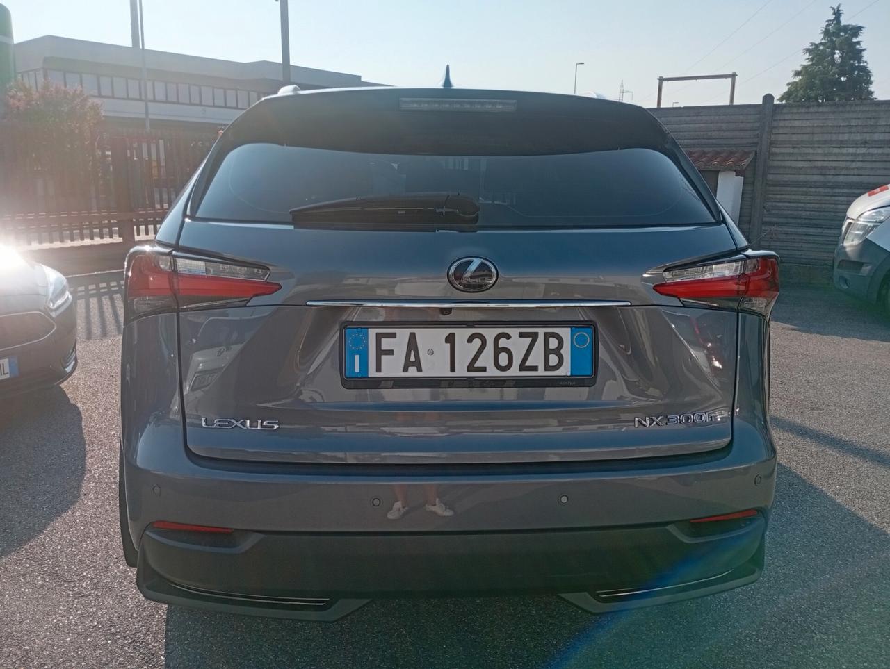 Lexus NX 300h Hybrid 4WD Executive