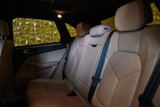 PORSCHE Macan 2.0 PDK PCM TETTO LED 21"SED.18 VIE SCARICHI FULL!