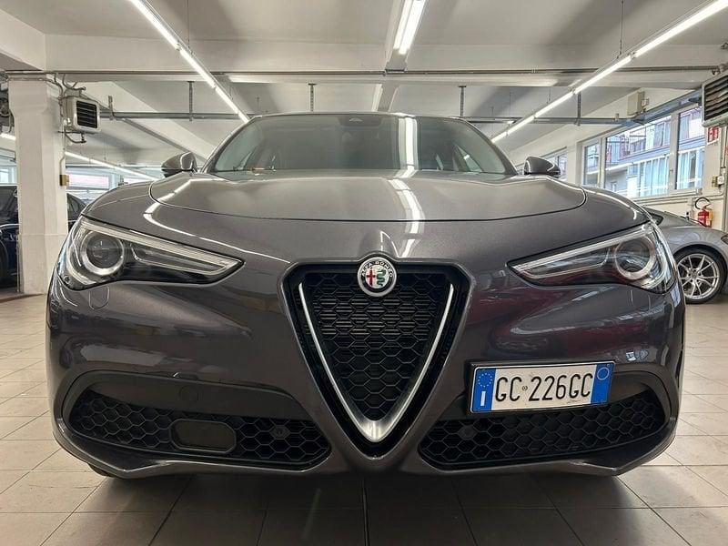 Alfa Romeo Stelvio 2.0 Turbo 200 CV AT8 Q4 Executive