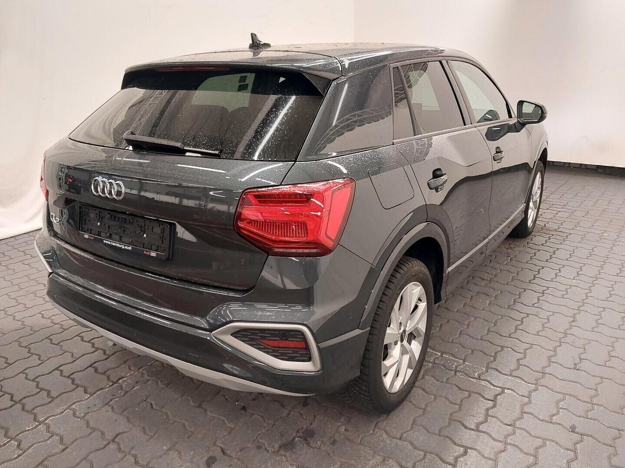 Audi Q2 30 TDI S tronic Advanced MATRIX LED / VIRTUAL / CAMERA / R17